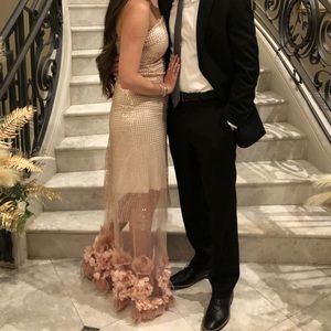 Gorgeous Fashion Nova formal dress!